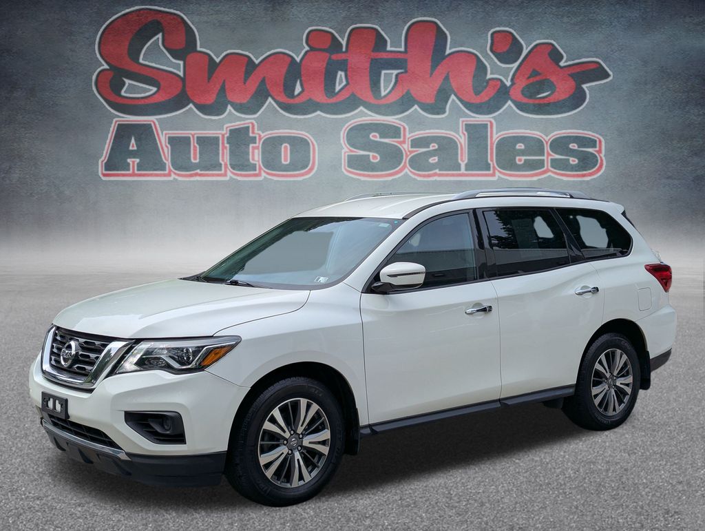 2020 Nissan Pathfinder S photo 3