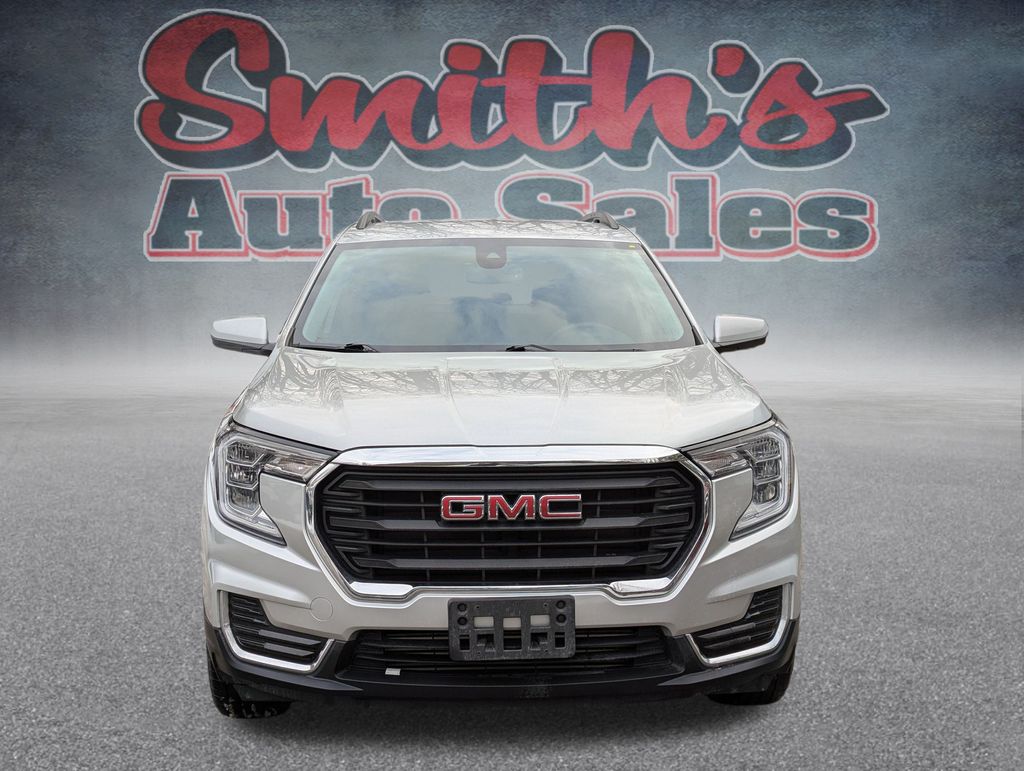 View vehicle photo 2