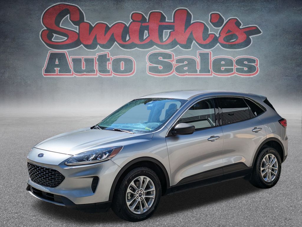 2022 Ford Escape SE photo 3