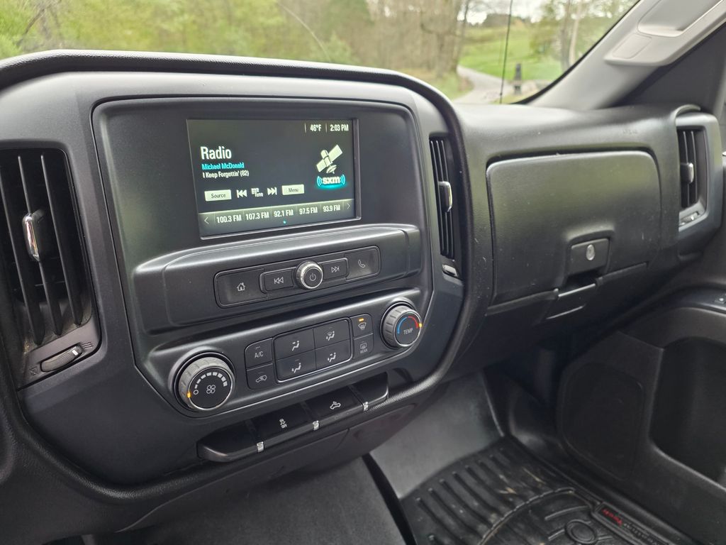 2018 Chevrolet Silverado 1500 Custom - Photo 11