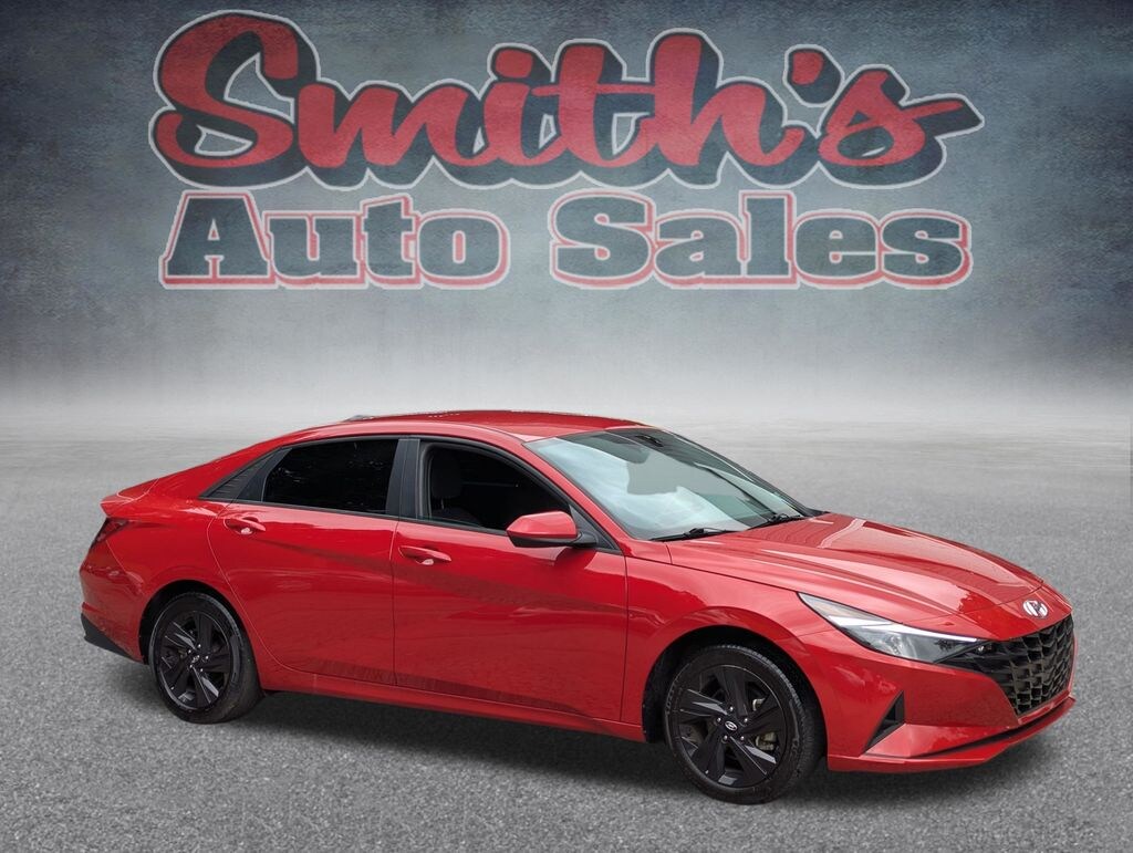 Used 2022 Hyundai Elantra SEL Sedan