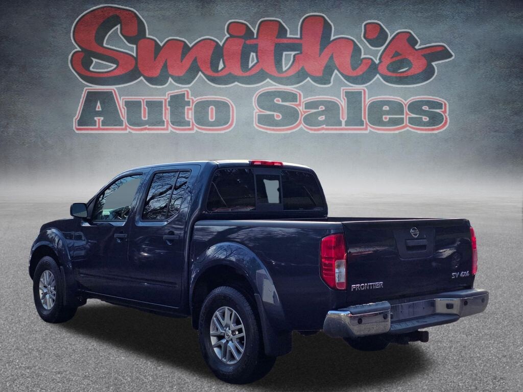 Used 2015 Nissan Frontier SV Truck Crew Cab