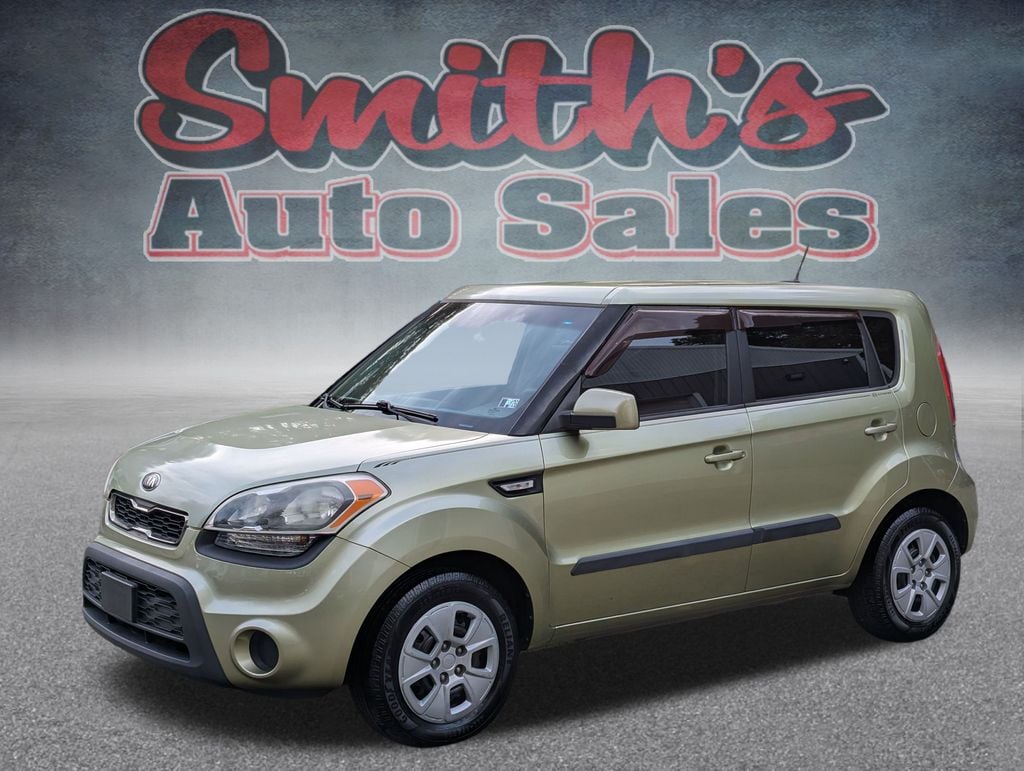 Used 2013 Kia Soul Base Hatchback