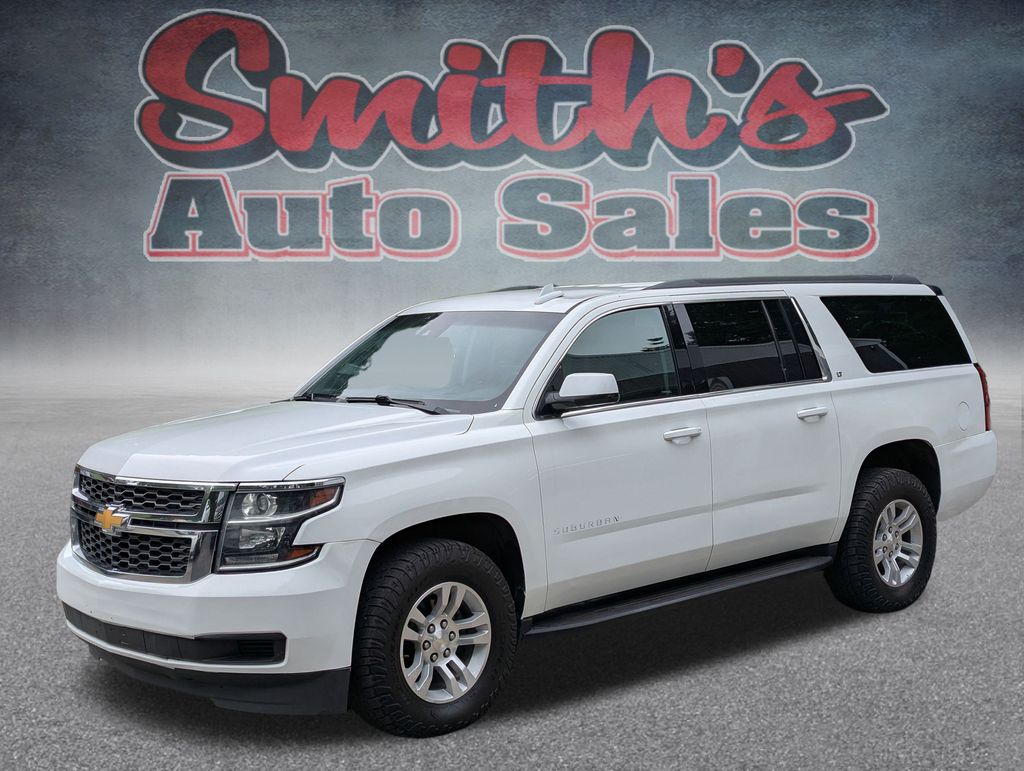 2018 Chevrolet Suburban LT photo 3
