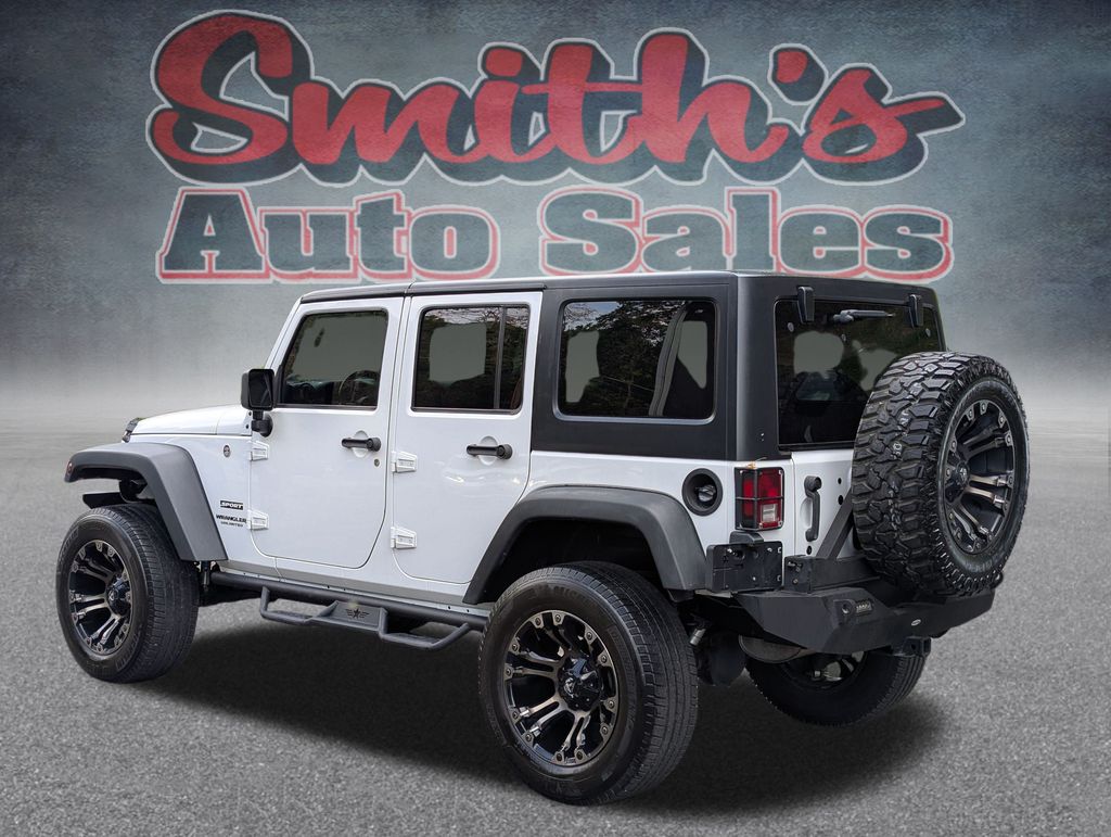 2016 Jeep Wrangler Unlimited Sport photo 4