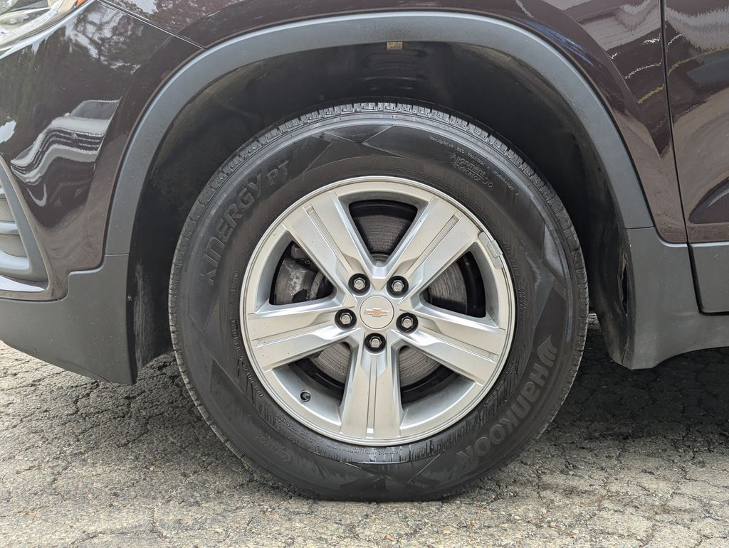 2022 Chevrolet Trax LT - Photo 6