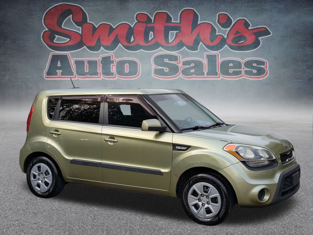 Used 2013 Kia Soul Base Hatchback
