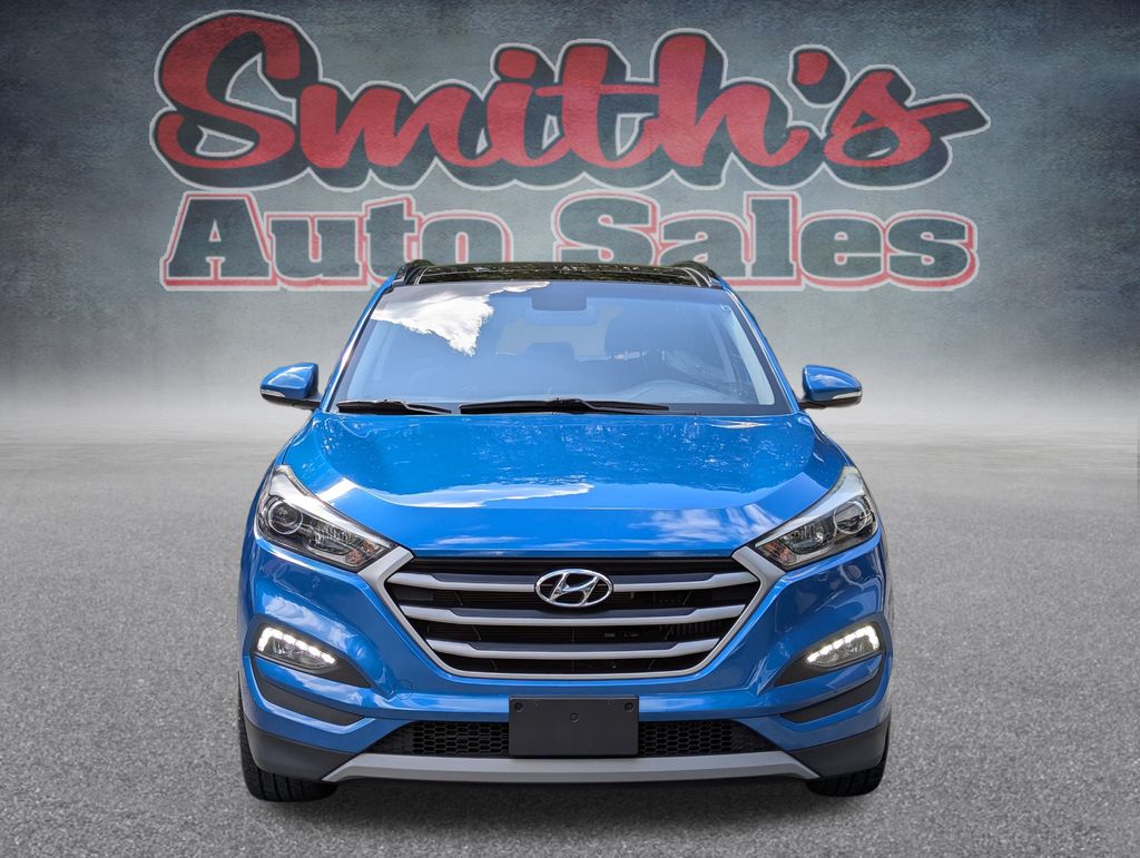 2018 Hyundai Tucson Value photo 2