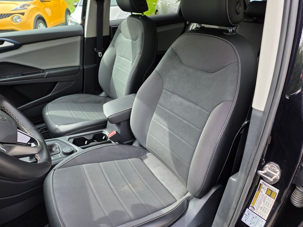 2022 Volkswagen Taos SE - Photo 8