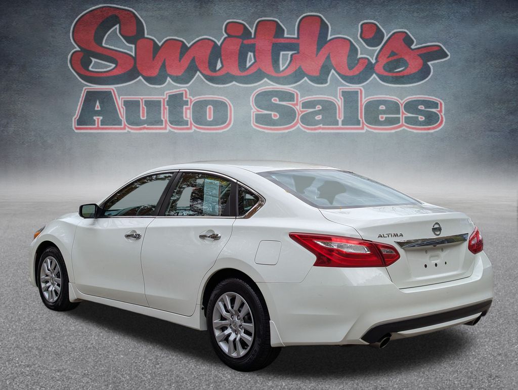 2017 Nissan Altima 2.5 S photo 4
