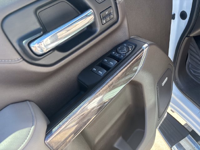 2023 Chevrolet Silverado 3500HD LTZ - Photo 11