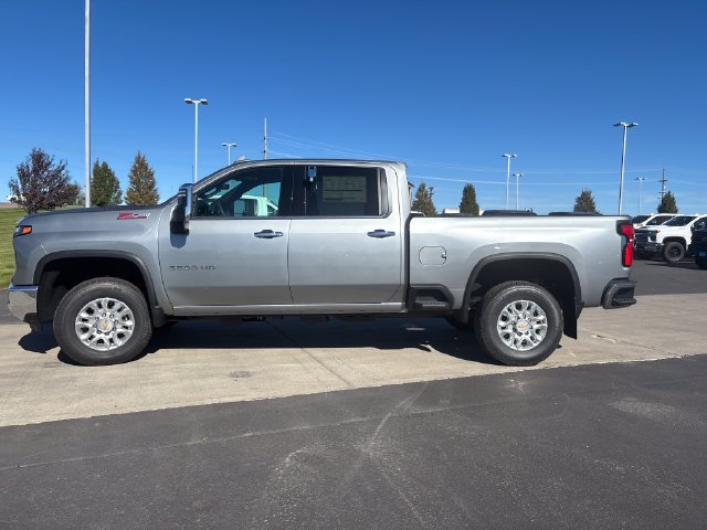 2026 Chevrolet Silverado 3500 HD LTZ - Photo 6