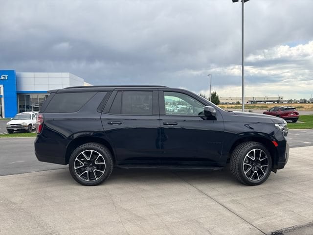 2021 Chevrolet Tahoe RST - Photo 2