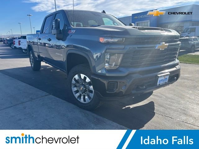 2026 Chevrolet Silverado 2500HD Custom's photo