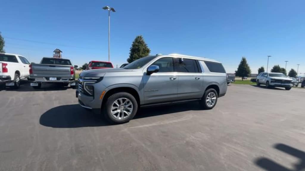 Used 2025 Chevrolet Suburban Premier SUV