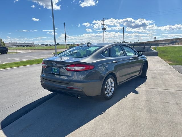 2020 Ford Fusion SE - Photo 3