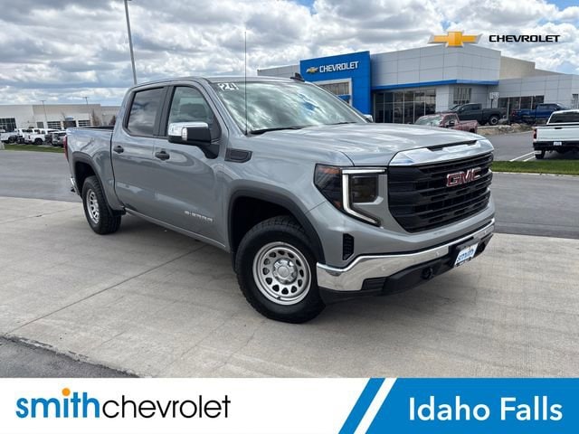 2024 GMC Sierra 4WD Crew Cab Short Box Pro's photo