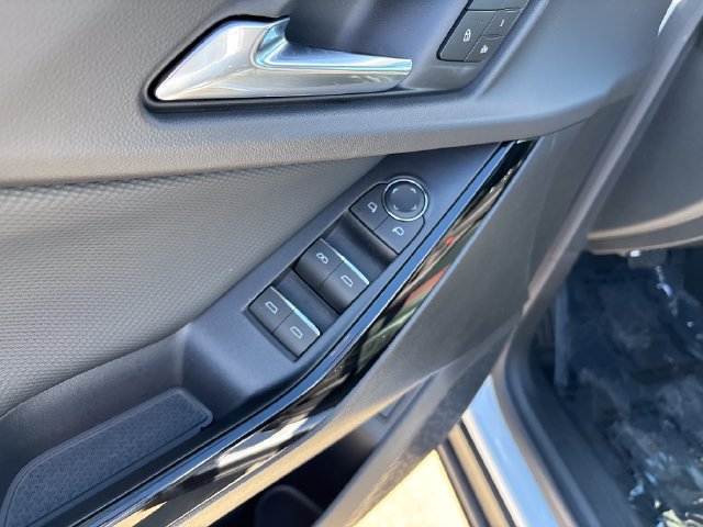 2027 Chevrolet Equinox RS - Photo 11