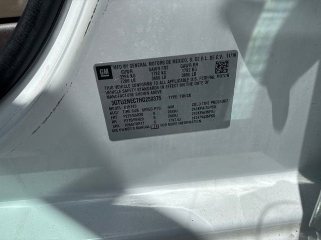 2017 GMC Sierra 1500 SLT - Photo 32