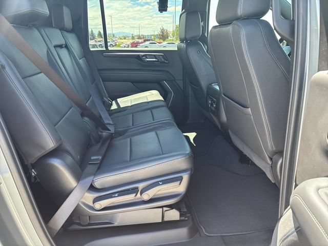 2025 Chevrolet Suburban Z71 - Photo 23