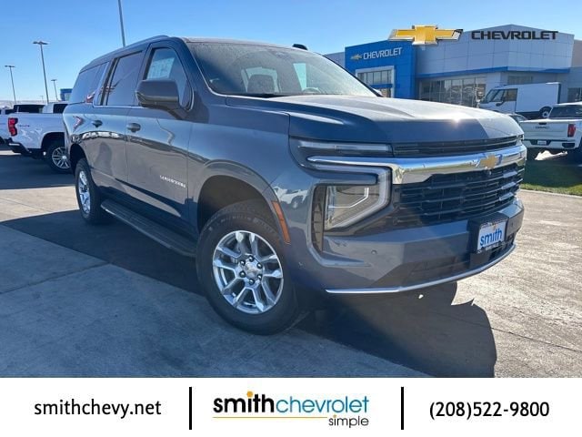 2026 Chevrolet Suburban LS's photo