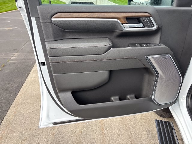 2026 Chevrolet Silverado 3500HD High Country - Photo 10