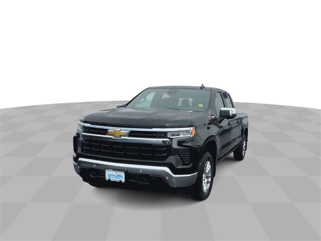2025 Chevrolet Silverado 1500 LT photo 3