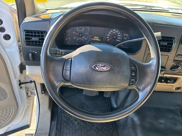 2007 Ford F-550 - Photo 14