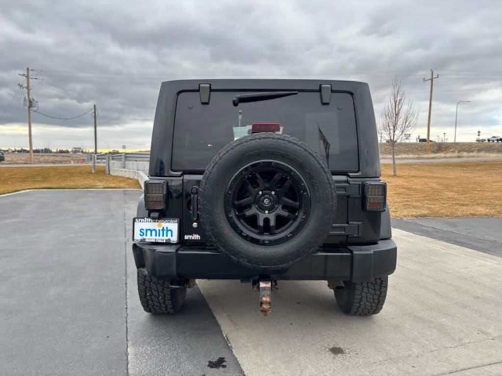 Used 2017 Jeep Wrangler Unlimited Sahara 4x4 SUV