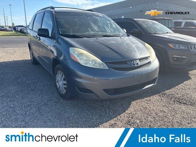2006 Toyota Sienna LE 7-Passenger's photo