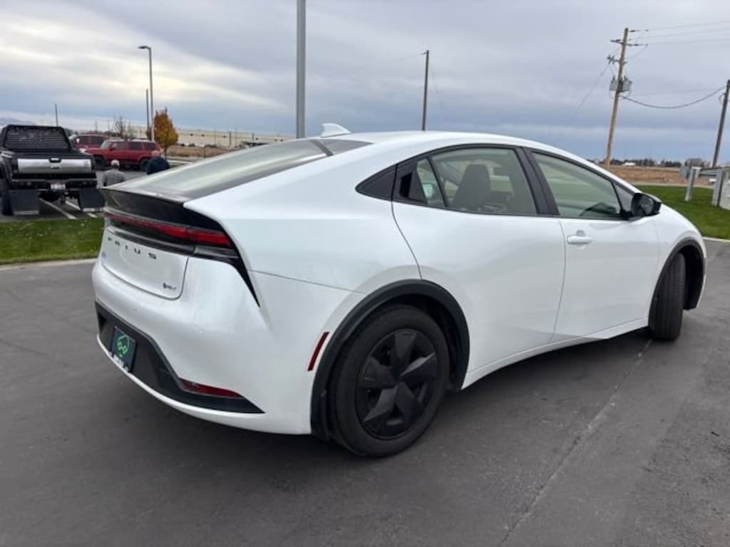 Used 2024 Toyota Prius LE Sedan