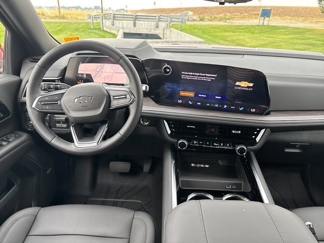 2026 Chevrolet Tahoe Z71 - Photo 12
