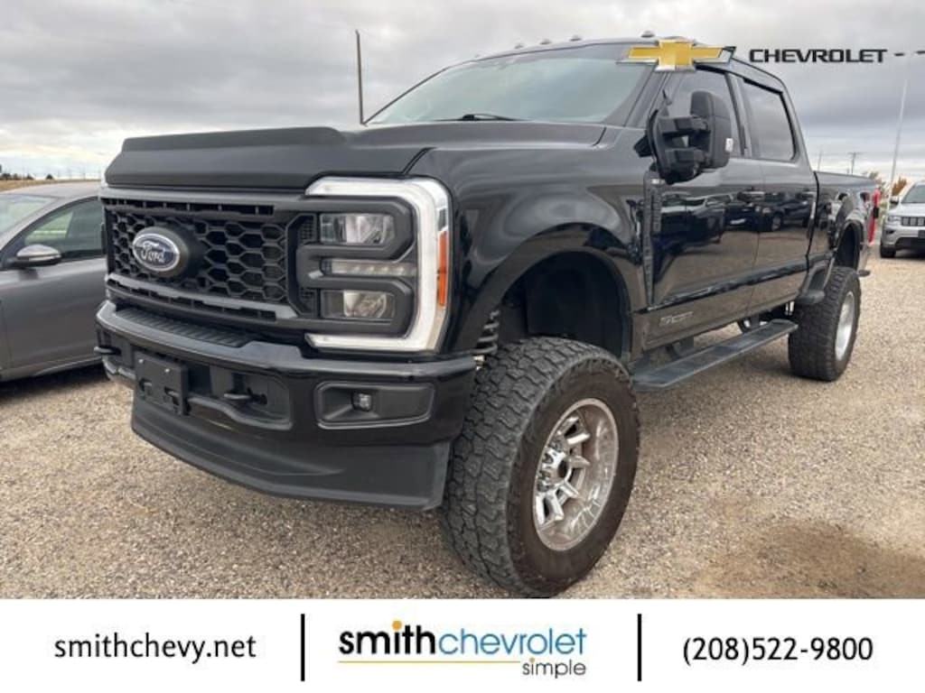 Used 2023 Ford F-250 XLT Truck Crew Cab