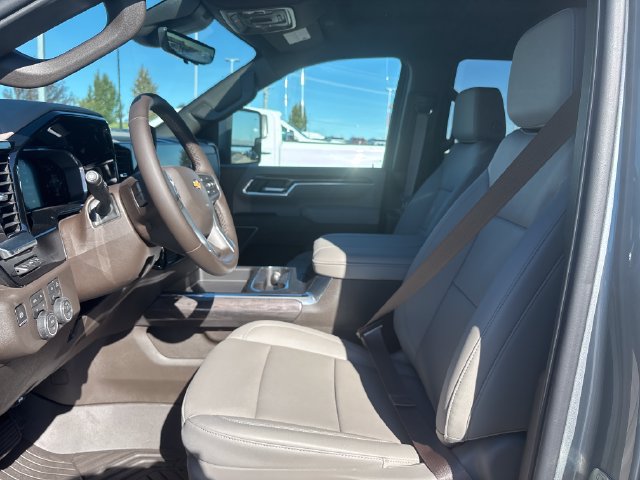 2026 Chevrolet Silverado 3500 HD LTZ - Photo 9