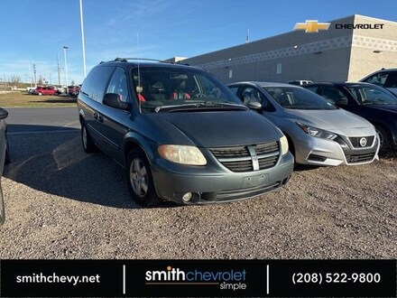 2005 Dodge Caravan SXT Van