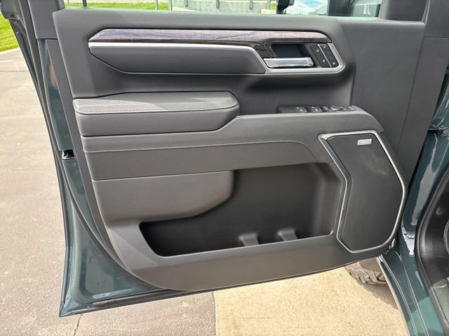 2026 Chevrolet Silverado 3500 HD LTZ - Photo 10