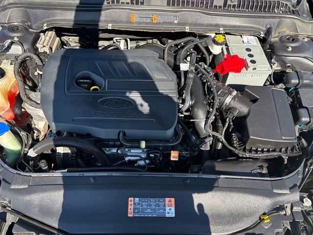 2020 Ford Fusion SE - Photo 24