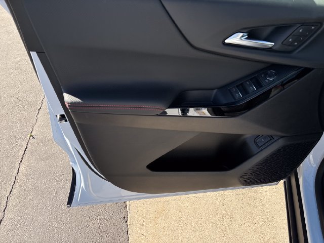 2027 Chevrolet Equinox RS - Photo 10