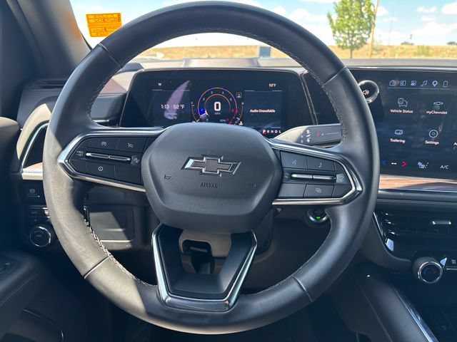 2025 Chevrolet Suburban Z71 - Photo 14