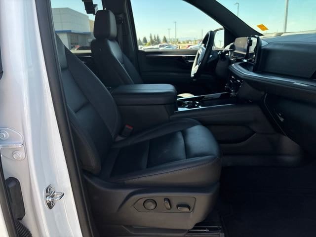 2025 Chevrolet Tahoe LT - Photo 23