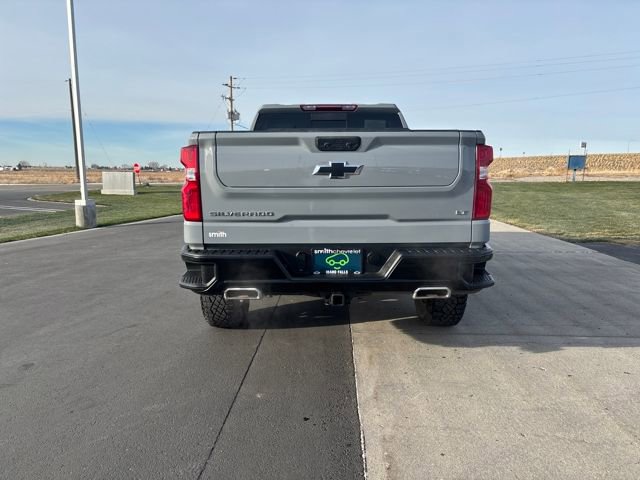 2024 Chevrolet Silverado 1500 LT Trail Boss photo 3