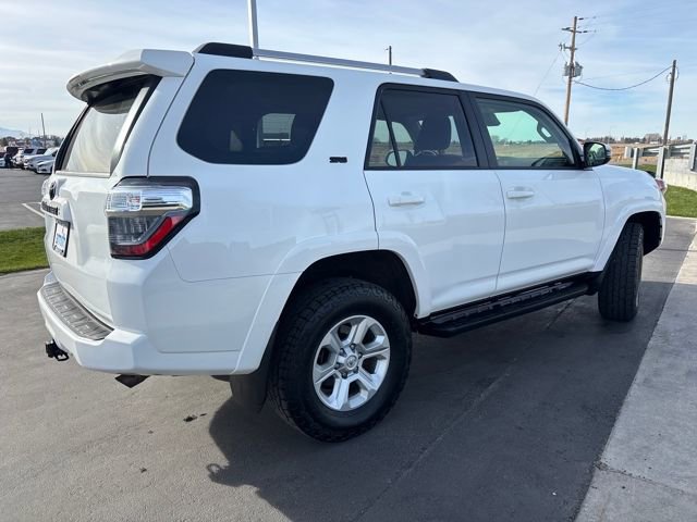 2021 Toyota 4Runner SR5 Premium photo 2