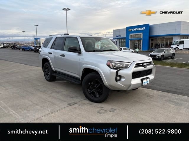 2024 Toyota 4Runner SR5's photo
