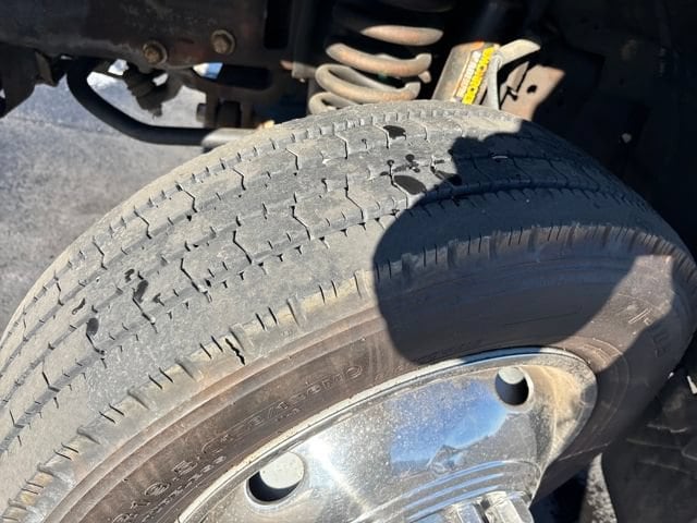 2007 Ford F-550 - Photo 25