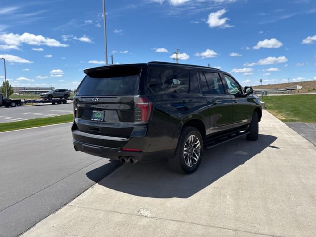Used 2025 Chevrolet Suburban Z71 SUV