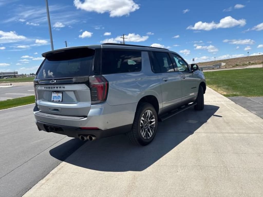 Used 2025 Chevrolet Suburban Z71 SUV