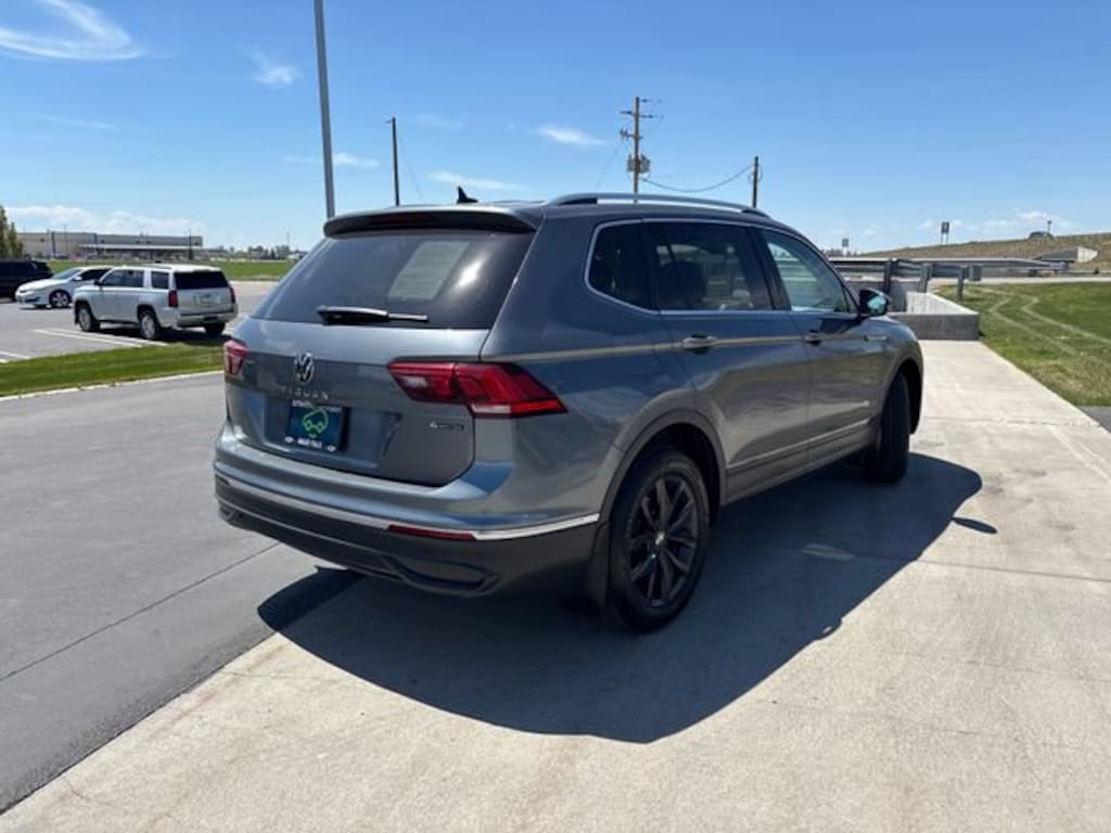 Used 2024 Volkswagen Tiguan 2.0T SE SUV