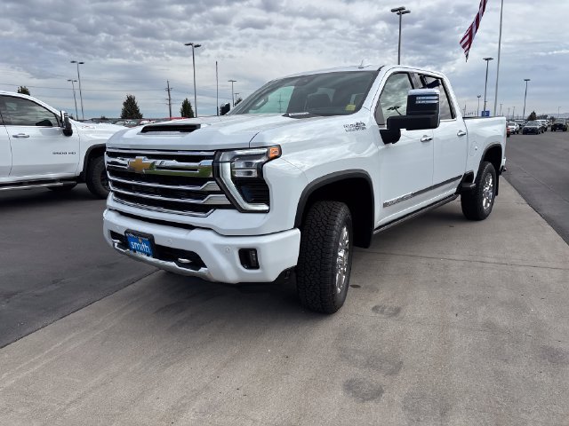2026 Chevrolet Silverado 3500HD High Country - Photo 7