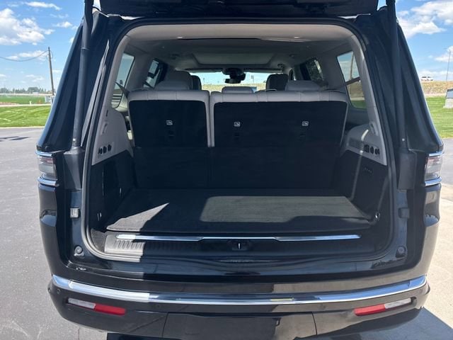 2022 Jeep Grand Wagoneer Series I - Photo 27