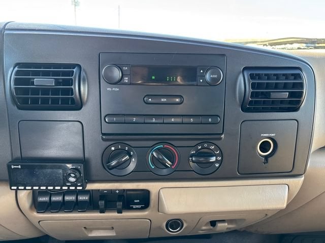 2007 Ford F-550 - Photo 18